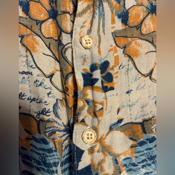 Linen/Silk Margaritaville Button Down - Picture 6 of 14